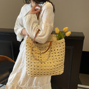 Large-capacity Straw Women, 2026 New Model, Handmade Woven Bag, Fashionable For Seaside Vacations And Commuting,