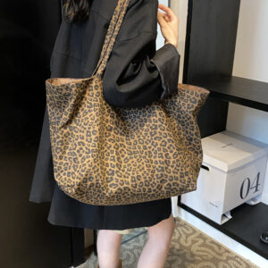 Women’s New 2026 Shoulder Leopard Print Casual Shoppin Lare Capacity European And American Fashion Solid Color Tote