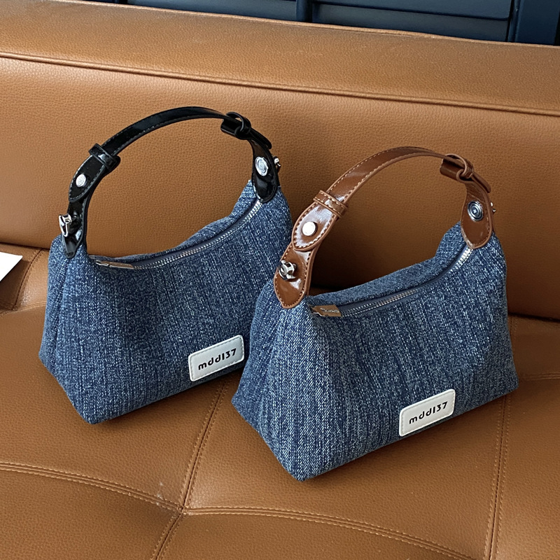 Exquisite Popular Niche Denim Fashionable And Versatile Crossbody Bag, Portable Small Handbag For Outdoor Use