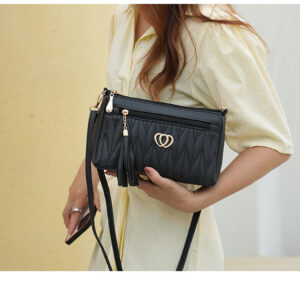 New Model Shoulder Bag for Middle-Aged Women – Large Capacity, Versatile Double Zipper Multi-Layer Messenger Bag,