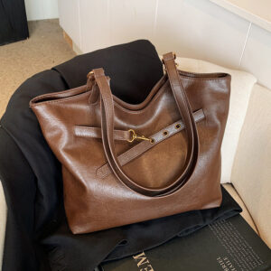 2026 Winter New Vintage Aesthetic Unique Commuting Bag, Niche Design, European And American Fashion Casual Shoulder