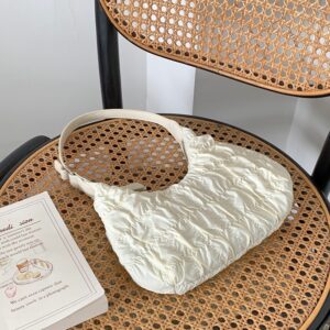 2026 Girl’s Cloud Pleated New Fashionable Women’s Shoulder Dumpling Sweet Underarm Cream Puff Bag