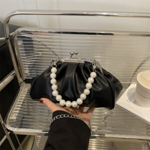 Pearl Handbag For Women 2026 New Niche Pleated Chain Crossbody Small And Exquisite Clip Bag