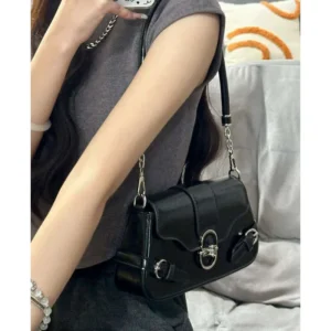 New Underarm Melard Hardware Lock Flip Commuter Crossbody Bag For Women Two-in-One