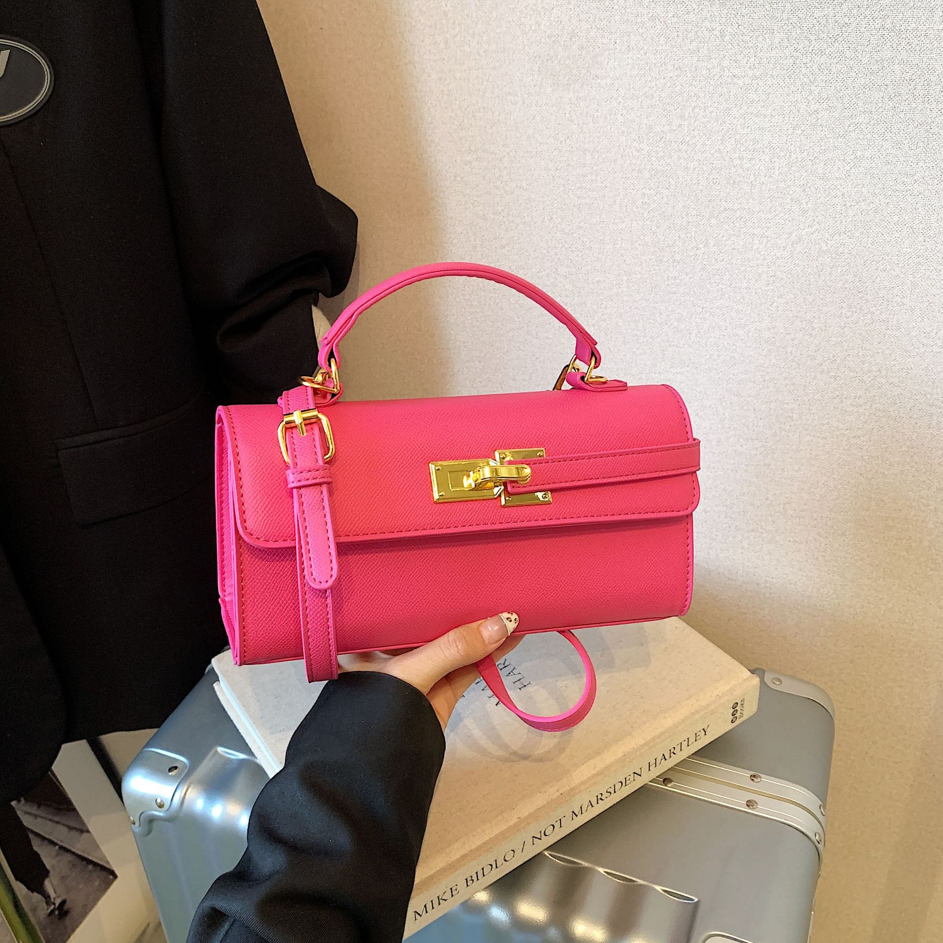 Mini Square Handbag for Women with Clasp Sophisticated And Unique Design Crossbody Bags - Image 4