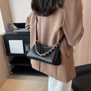 Retro Crossbody Bag For Women High End Niche Large Capacity Versatile Work Commuting Single Shoulder Or Underarm Carry