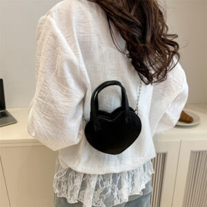 2026 Summer New Korean Style Simple Fashion Cute Sweet Girl Chain Heart Handbag Crossbody Bag