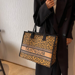 Women’s Bags Retro Leopard Print Large Capacity Tote Female Niche Commuter Shoulder Casual Mommy Handbag Travel Bag
