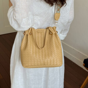 Vintage Woven Bucket For Women 2026 New Trendy Fashion Women’s Bag Korean Version Simple Large Capacity Shoulder Handbag