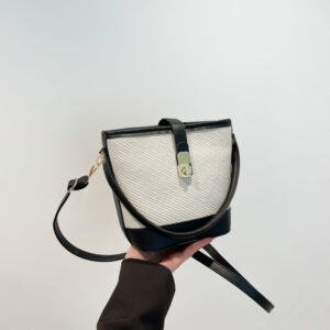 Korean Style Simple For Women 2026 New Fashion Color-Block Handheld Bucket Commuter Casual Crossbody Bag Internet