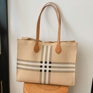 European American Striped Large-capacity Tote Women, 2026 New Model, High Aesthetic Value, Exquisite And Stylish,