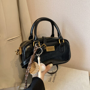 High-Quality Texture Small For Women 2026 Autumn Winter New Handheld Pillow Boston Design Commuter Crossbody Bag